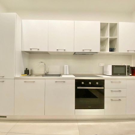 Elegance Duomo Apartment Милано Екстериор снимка