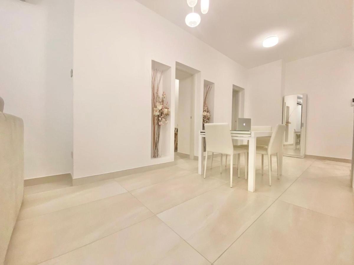 Elegance Duomo Apartment Милано Екстериор снимка